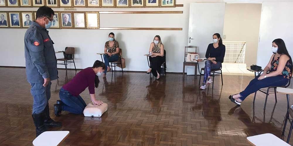 Palestra-engasgamento-de-bebê Palestra-engasgamento-de-bebê